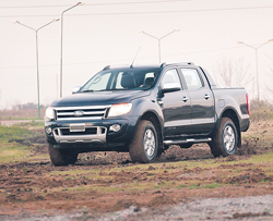 Ford Ranger LIMITED Renovación total por dentro y por fuera