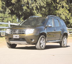 RENAULT DUSTER 2.0 PRIVILÉGE   Listo para la batalla