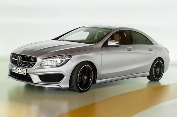Sedán y tracción delantera, pero Mercedes-Benz