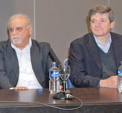 Conferencia Magistral sobre Industria Automotriz en el Forum