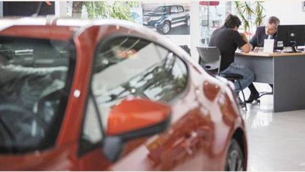 La devaluación también le metió presión al valor de los autos usados