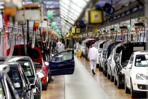 La producción de vehículos disminuyó 9,7% en mayo