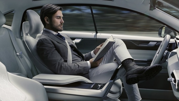 Automóviles sin conductor en sus carreteras