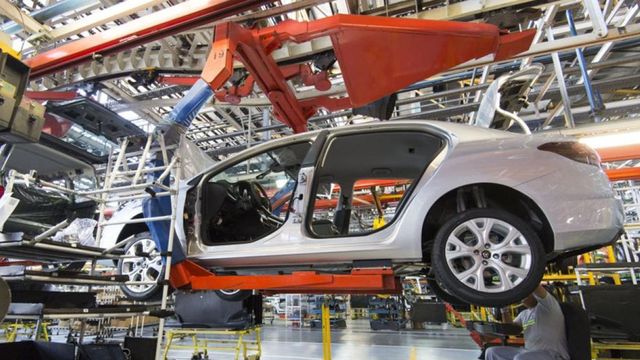 Tensión entre el Gobierno y automotrices por reintegros