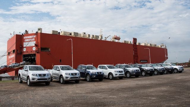 Nissan comienza la exportación de la pickup Frontier cordobesa a Brasil