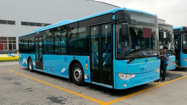 El Gobierno autorizó el uso de buses eléctricos