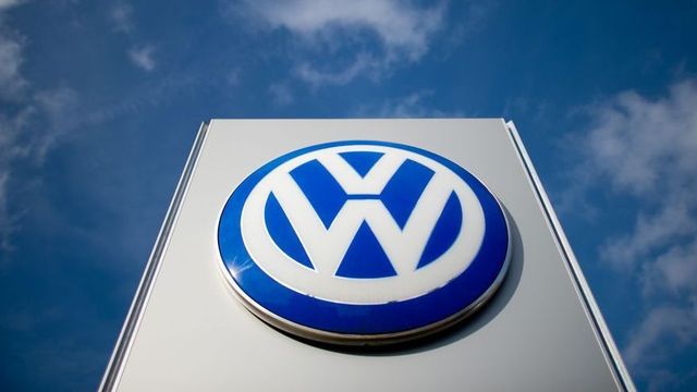 Denuncian que Volskwagen pide hasta $300.000 para entregar los vehículos a damnificados por Guido Guidi