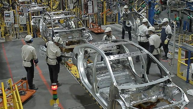 Argentina llegó a un acuerdo para establecer el libre comercio automotor con Paraguay