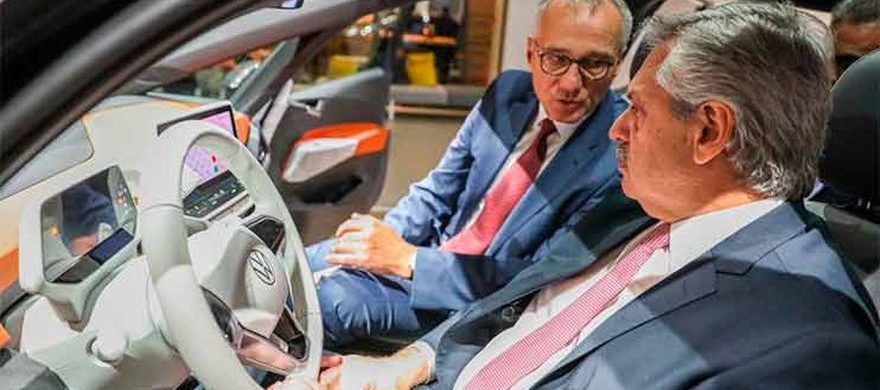 Volkswagen anunció una inversión de u$s800 millones en sus plantas en Argentina Volkswagen anunció una inversión de u$s800 millones en sus plantas en Argentina