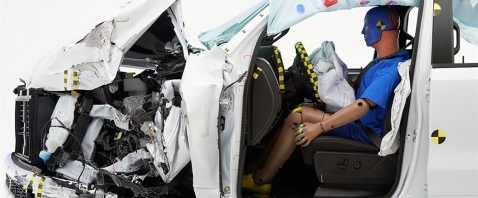 Nueva RAM 1500 supera con éxito los crash test de la IIHS Nueva RAM 1500 supera con éxito los crash test de la IIHS