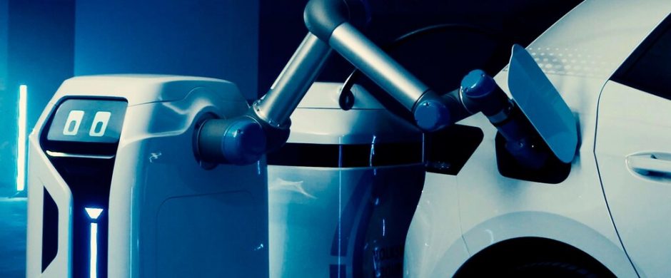 Volkswagen trabaja en un robot cargador de vehículos eléctricos Volkswagen trabaja en un robot cargador de vehículos eléctricos
